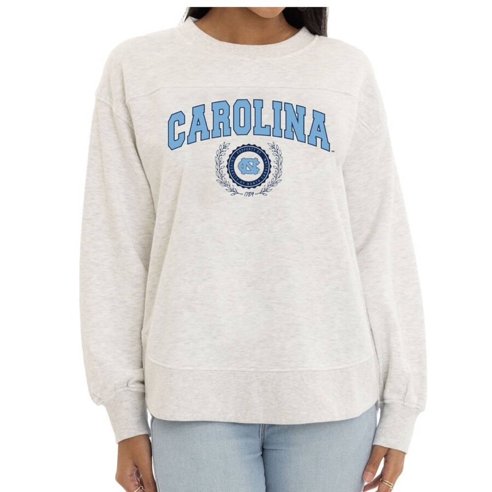 North Carolina Tar Heels Women's Yvette Pullover Sweatshirt - Ash